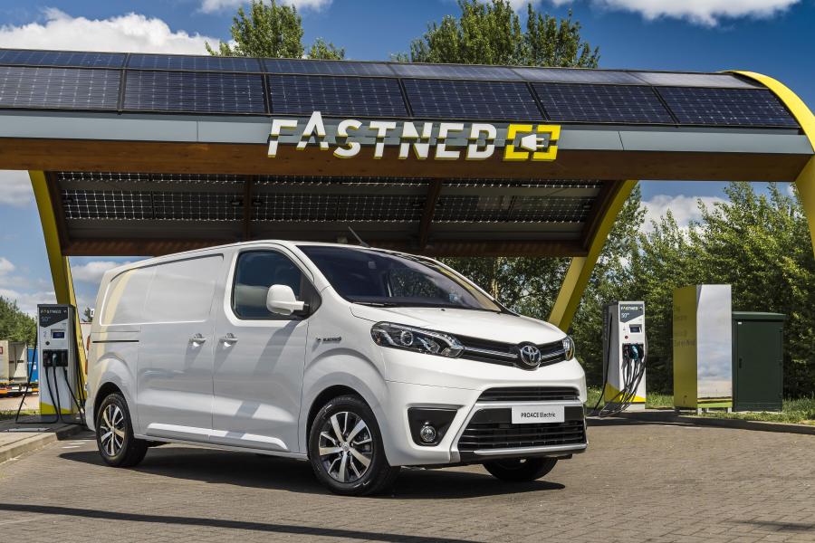 Toyota ProAce Electric Van 2020 года  (фото 7 из 16)